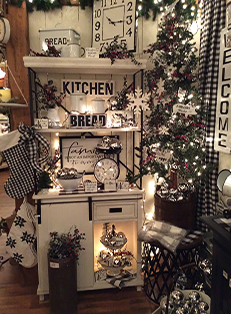 Refreshing Your Country Kitchen Décor and Linens for Christmas 3